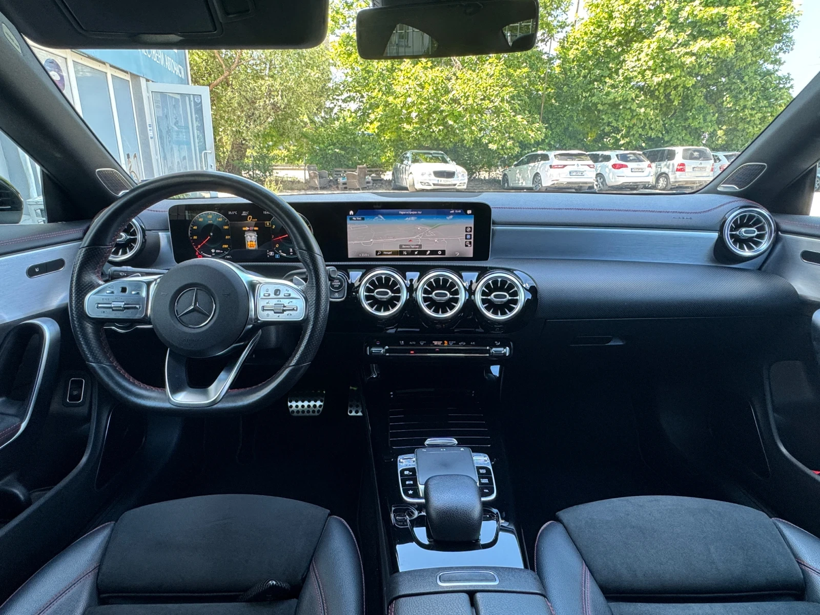 Mercedes-Benz CLA 220 AMG Line, снимка 8 - Автомобили и джипове - 54925186