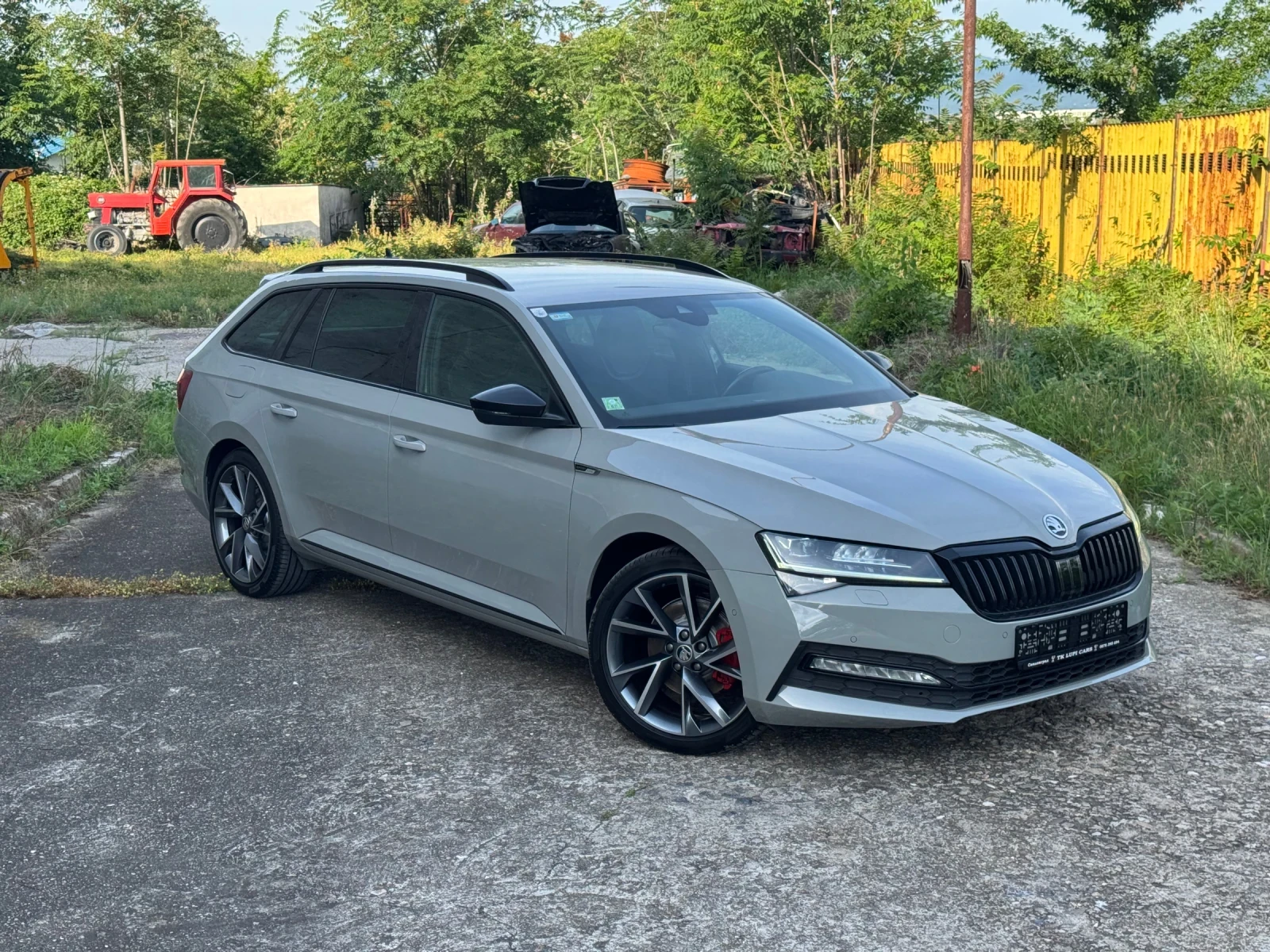 Skoda Superb 2.0TDI 4x4 Facelift SportLine Virtual Canton , снимка 4 - Автомобили и джипове - 54936199