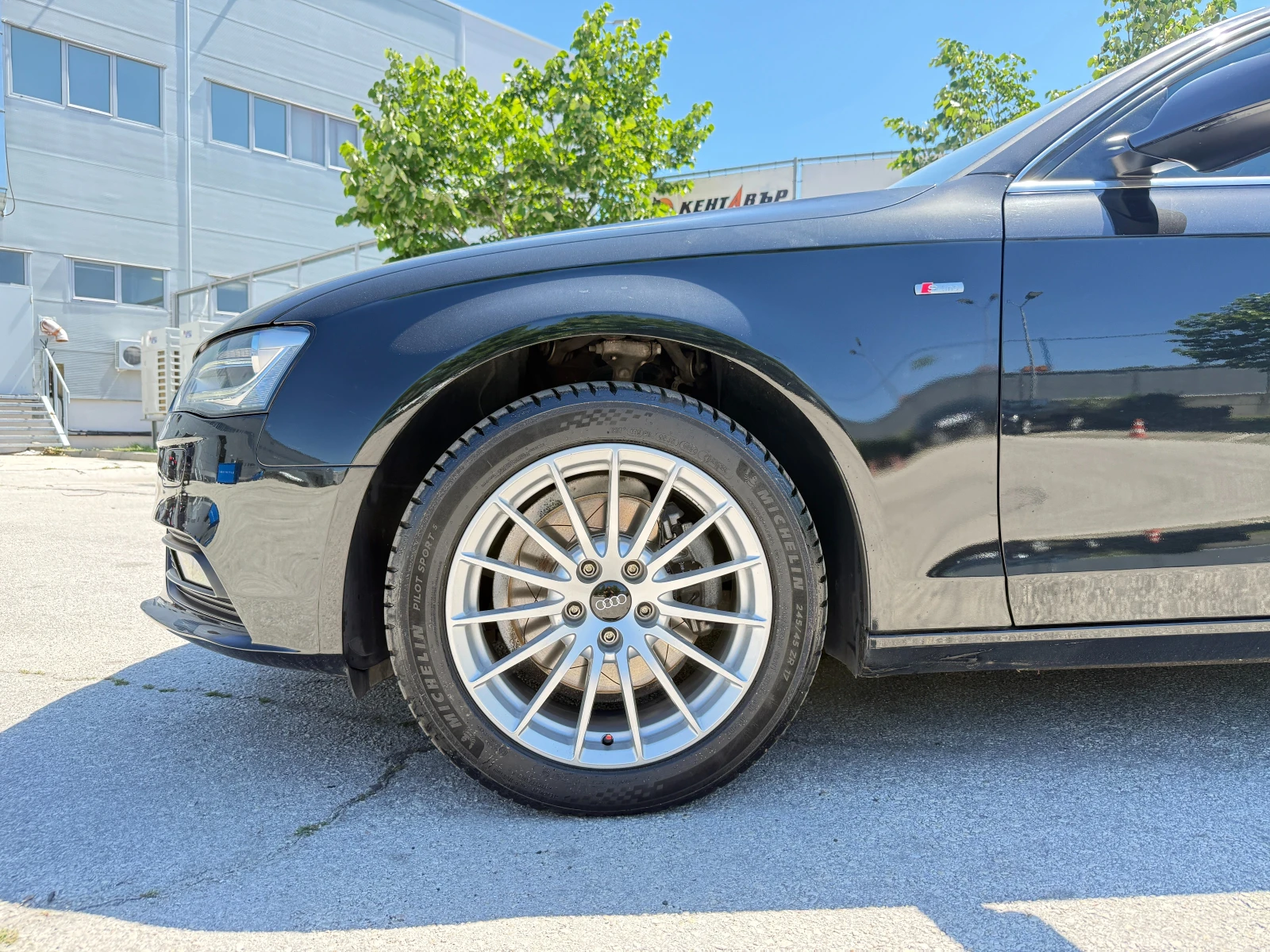 Audi A4 Avant 2.0d/ГАРАНЦИЯ, снимка 9 - Автомобили и джипове - 54966792