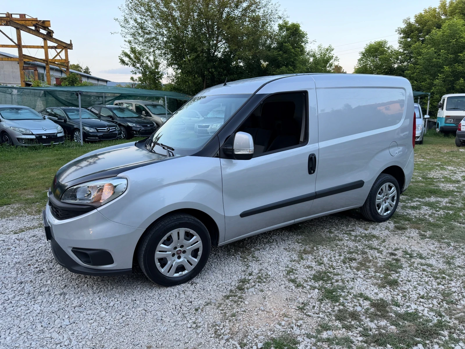 Fiat Doblo 1.6 M-JET / EURO 6 / NAVI, снимка 8 - Автомобили и джипове - 54991556