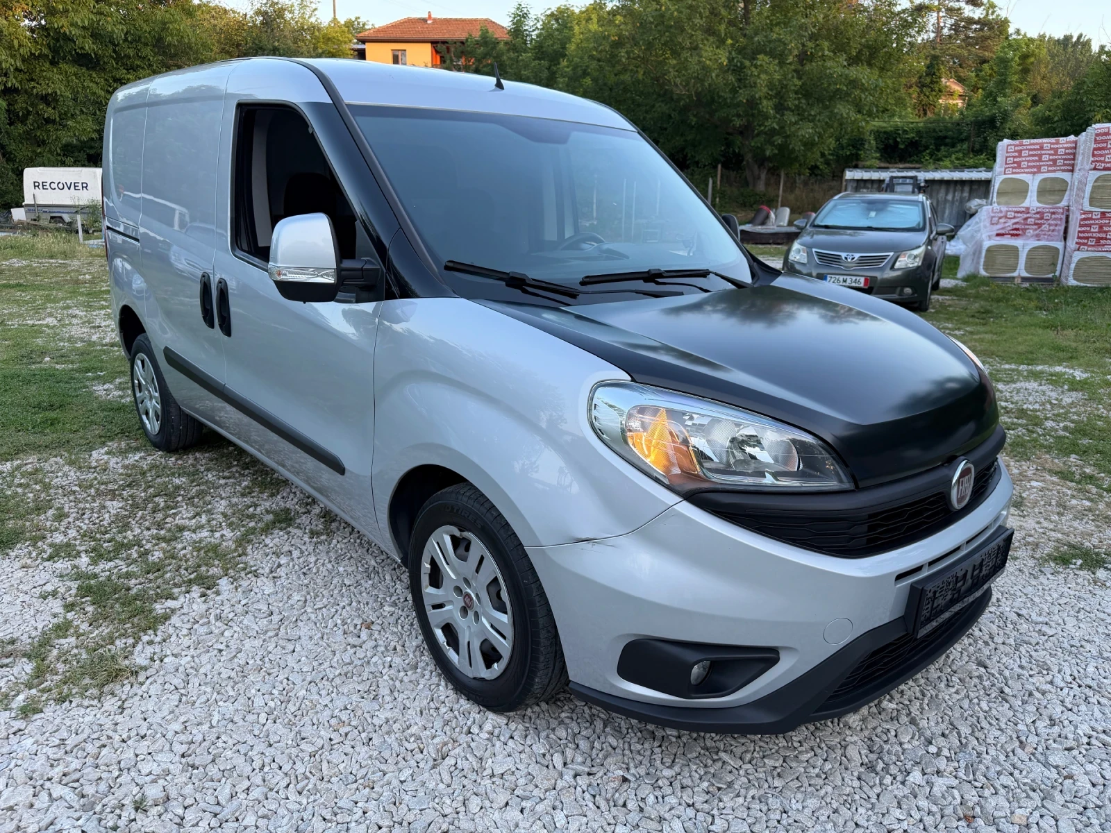 Fiat Doblo 1.6 M-JET / EURO 6 / NAVI, снимка 3 - Автомобили и джипове - 54991556
