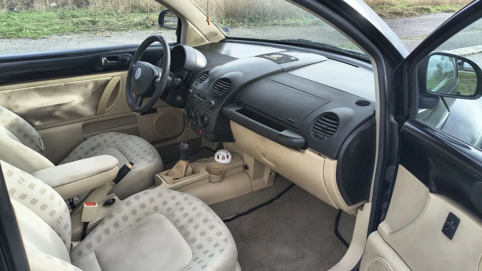 VW New beetle, снимка 8 - Автомобили и джипове - 55613957