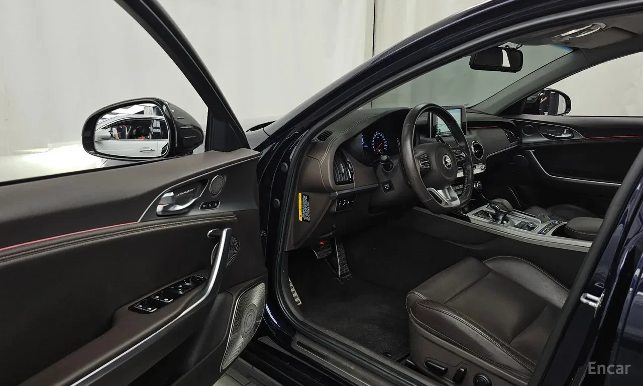 Kia Stinger 2.0 TURBO/DREAMS EDITION/360 КАМЕРИ/ГЕНЕРАЦИЯ/ ФУЛ, снимка 6 - Автомобили и джипове - 55778129