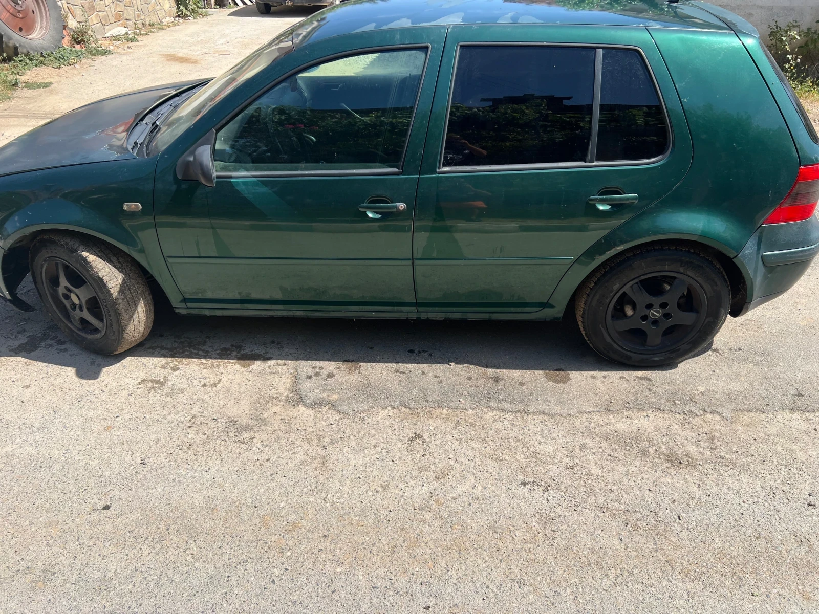 VW Golf 1.8, снимка 2 - Автомобили и джипове - 55875968