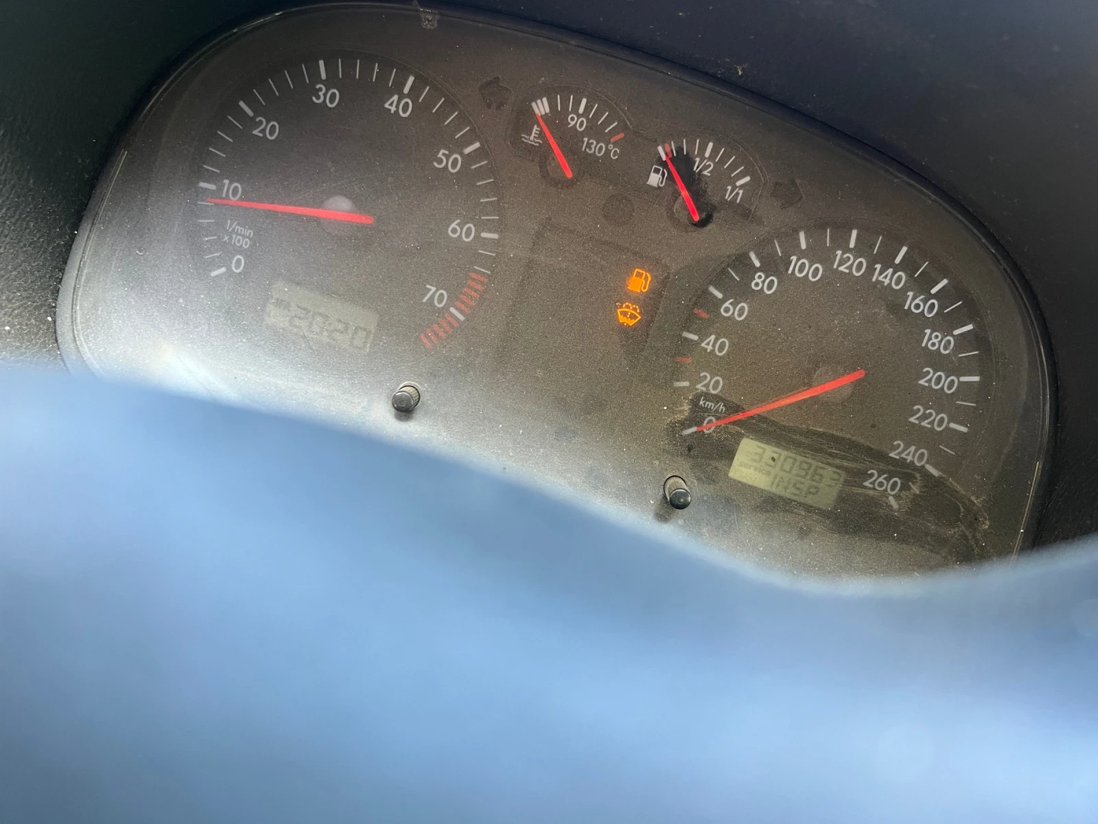 VW Golf 1.8, снимка 5 - Автомобили и джипове - 55875968