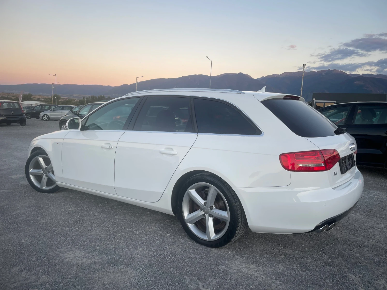 Audi A4 2.0TDI S-LINE NAVI LED BI-XENON EURO5 | Mobile.bg � ����������� 5