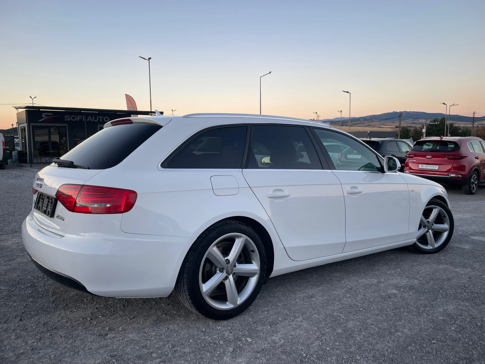 Audi A4 2.0TDI S-LINE NAVI LED BI-XENON EURO5 | Mobile.bg � ����������� 7