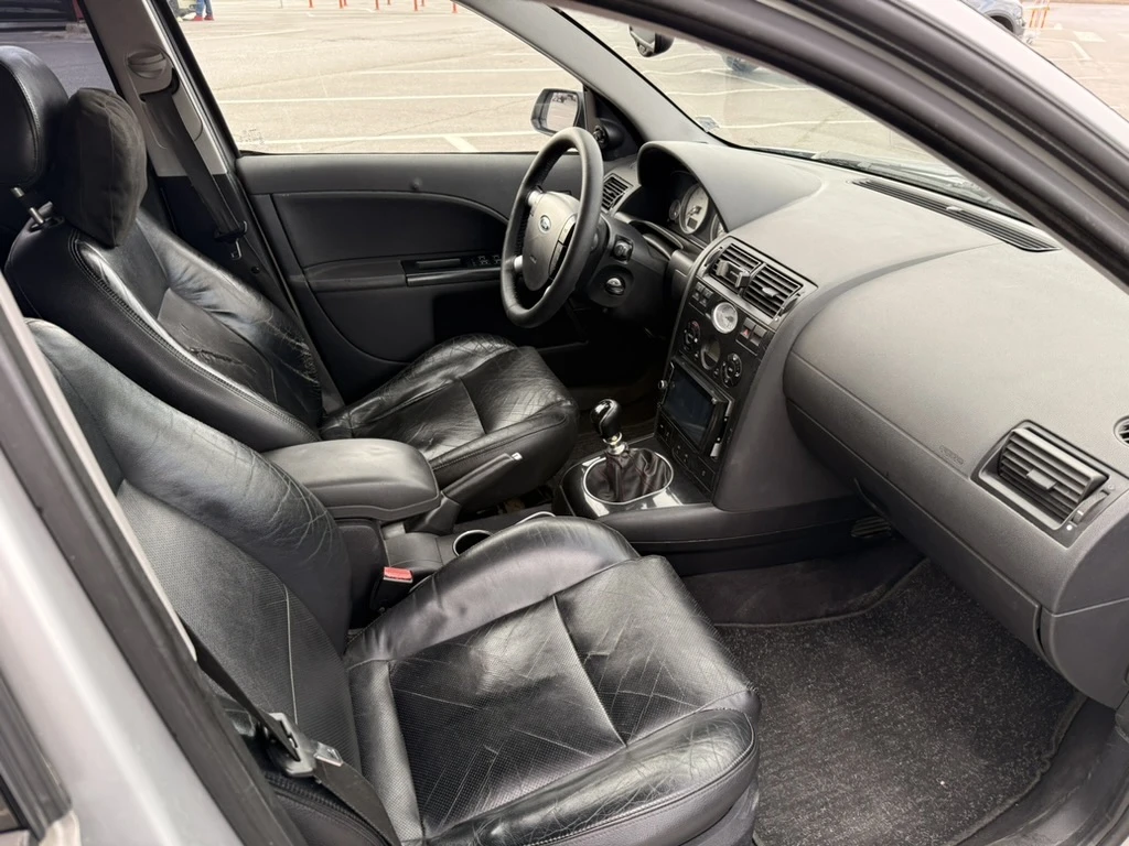 Ford Mondeo, снимка 13 - Автомобили и джипове - 56185235