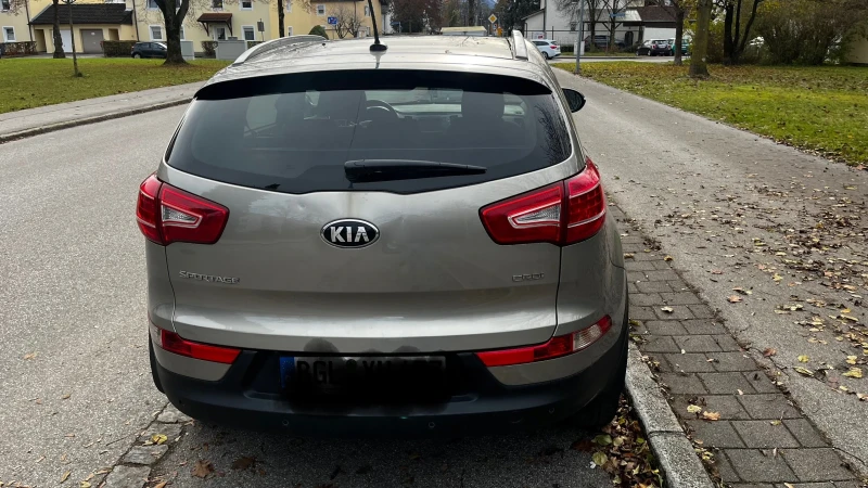 Kia Sportage 2, 0 CRDi AWD (SL) , снимка 2 - Автомобили и джипове - 49184417