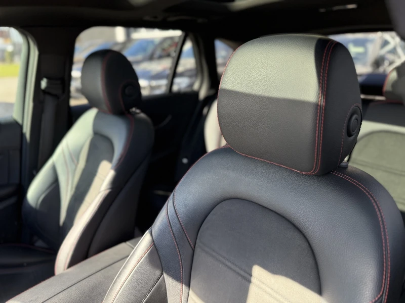 Mercedes-Benz GLC 43 AMG 4Matic 9G-Tronic / PANO / 360 / BLACK , снимка 13 - Автомобили и джипове - 52749908