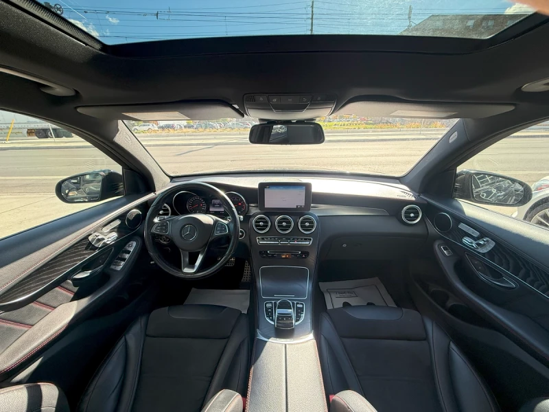 Mercedes-Benz GLC 43 AMG 4Matic 9G-Tronic / PANO / 360 / BLACK , снимка 7 - Автомобили и джипове - 52749908