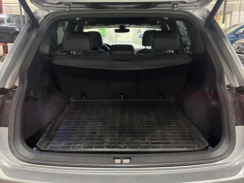 VW Tiguan R* LINE* 4MOTION* ДИГИТАЛНО* ТАБЛО* 360КАМЕРА* ДИС, снимка 11 - Автомобили и джипове - 52742848