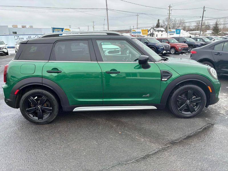 Mini Countryman 1.5L| CARFAX| PANORAMA| , снимка 2 - Автомобили и джипове - 53417909