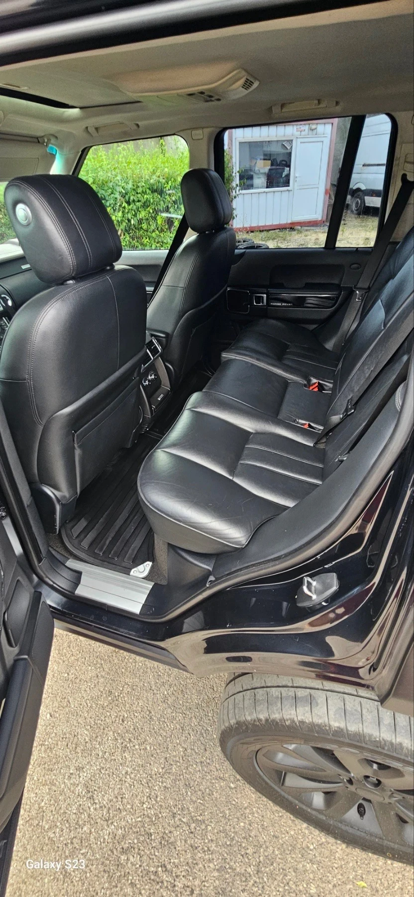Land Rover Range rover Facelift 2011г 4.4TD V8 (313 кс) AWD 8ZFAutomatic  - изображение 10