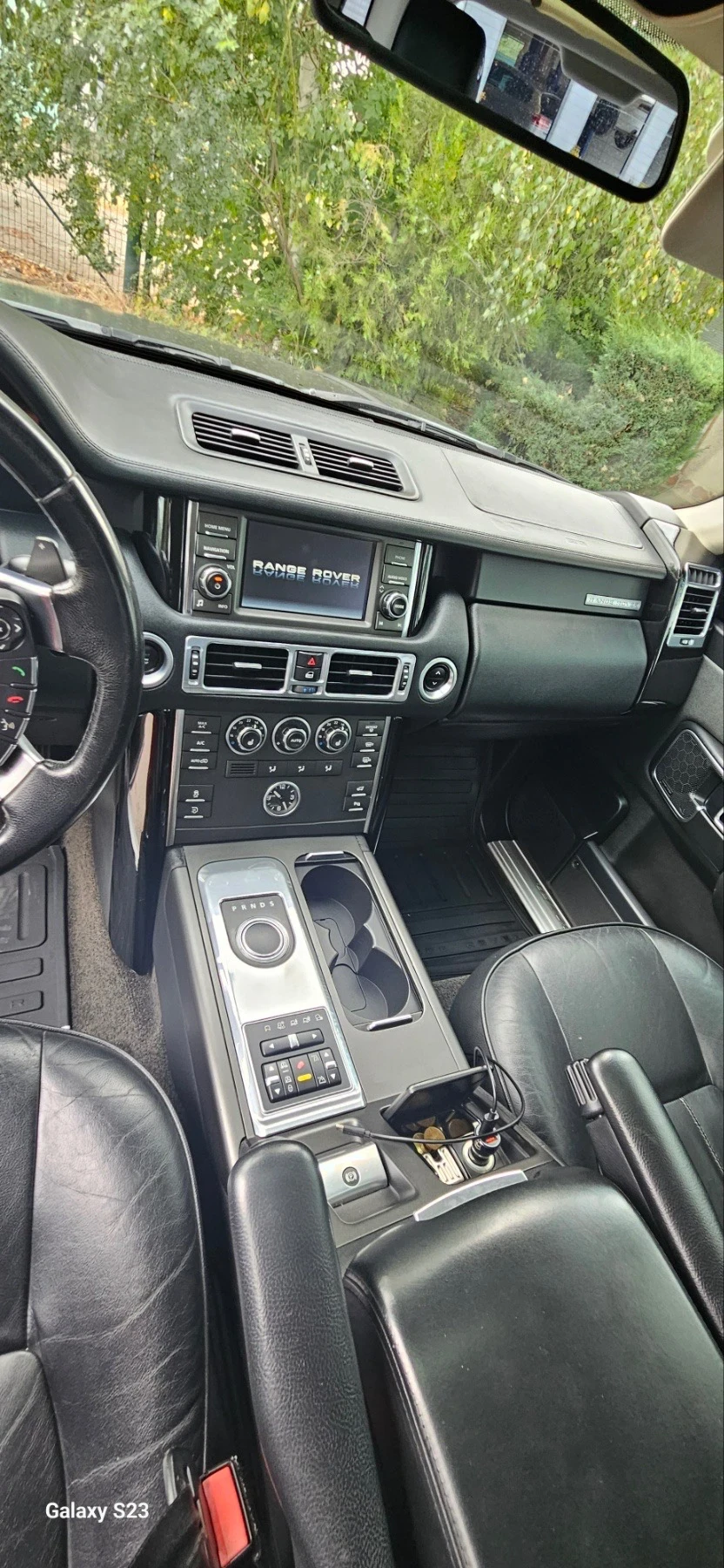 Land Rover Range rover Facelift 2011г 4.4TD V8 (313 кс) AWD 8ZFAutomatic  - изображение 9