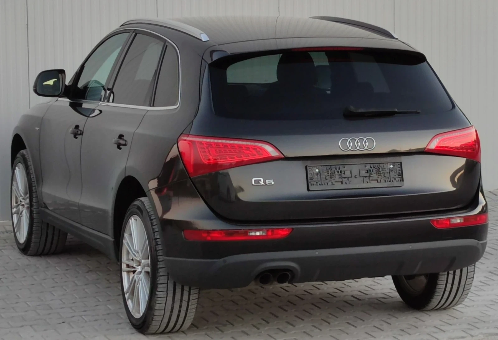 Audi Q5 2.0TDI* 170к.с* S-Line* Quattro*  - изображение 4