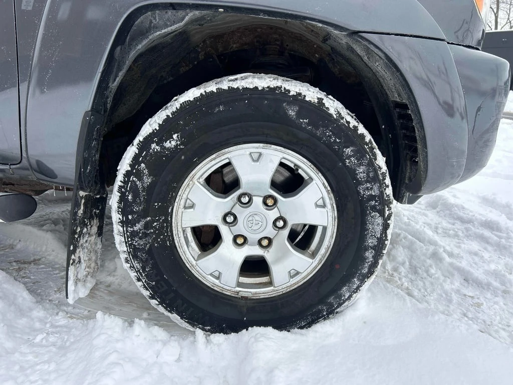 Toyota Tacoma * 4WD DoubleCab V6 Auto * CARFAX * БЕЗ ПЪРВОНАЧАЛН - изображение 7