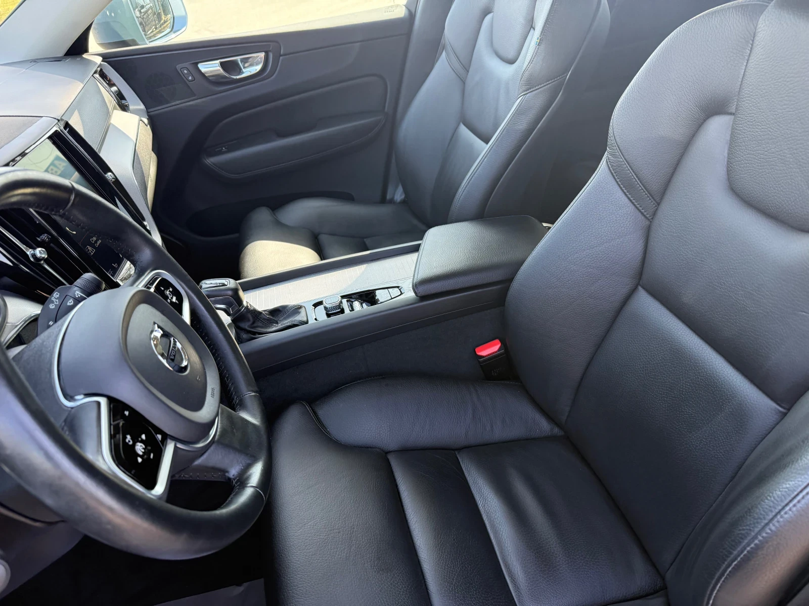 Volvo XC60 Автоматик 4х4, снимка 9 - Автомобили и джипове - 53838464