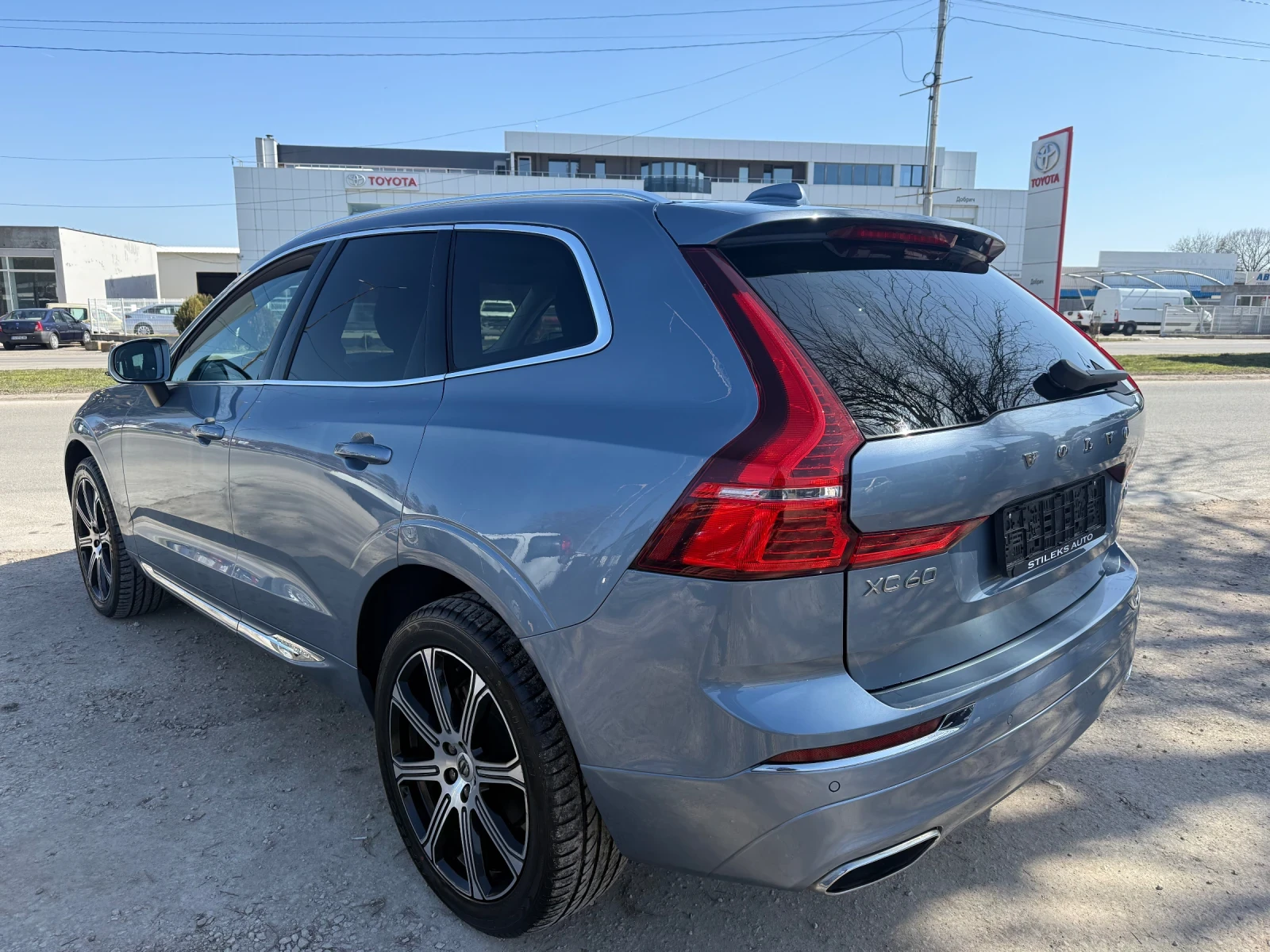 Volvo XC60 Автоматик 4х4, снимка 4 - Автомобили и джипове - 53838464