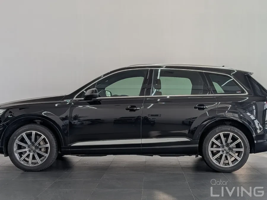 Audi Q7 45 TFSI, снимка 4 - Автомобили и джипове - 53892446