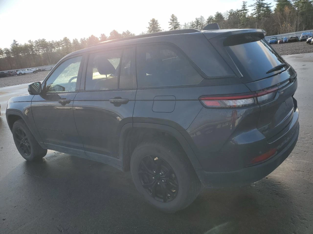 Jeep Grand cherokee * LAREDO* КОЖА* НАВИ* ПОДГРЕВ* LED* , снимка 2 - Автомобили и джипове - 53936358