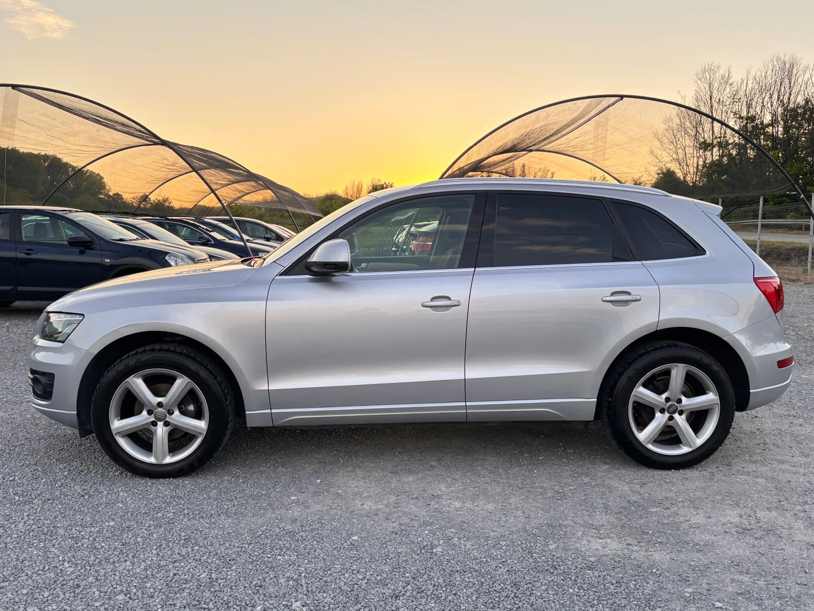 Audi Q5 2.0 TDI Quattro, снимка 3 - Автомобили и джипове - 54417631