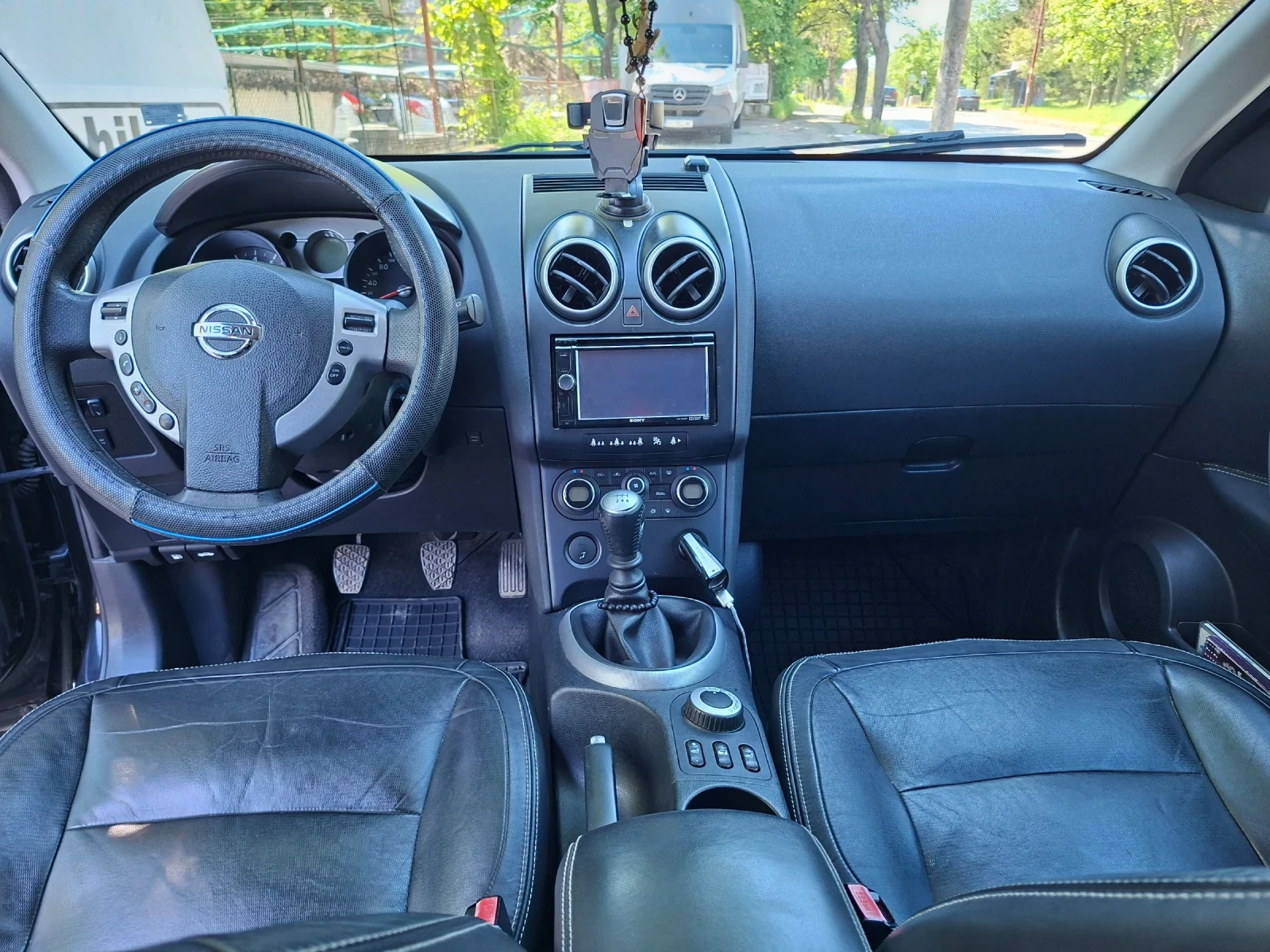 Nissan Qashqai 2.0i 4?4 ПАНОРАМА/KEYLESS/ПОДГРЕВ/ТОП, снимка 5 - Автомобили и джипове - 54455391
