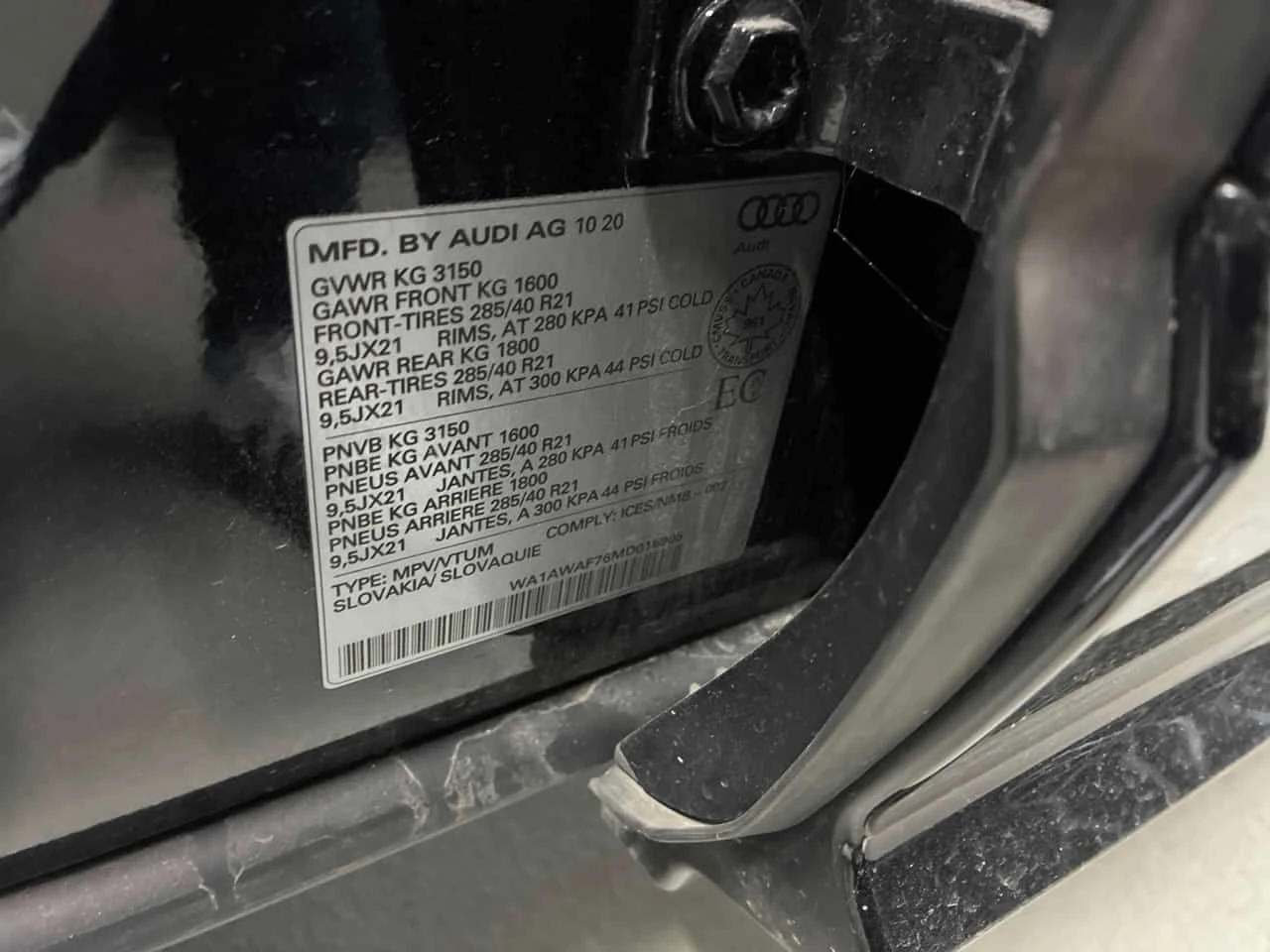 Audi SQ7 * Premium Plus * CARFAX * БЕЗ ПЪРВОНАЧАЛНА ВНОСКА, снимка 10 - Автомобили и джипове - 54480280