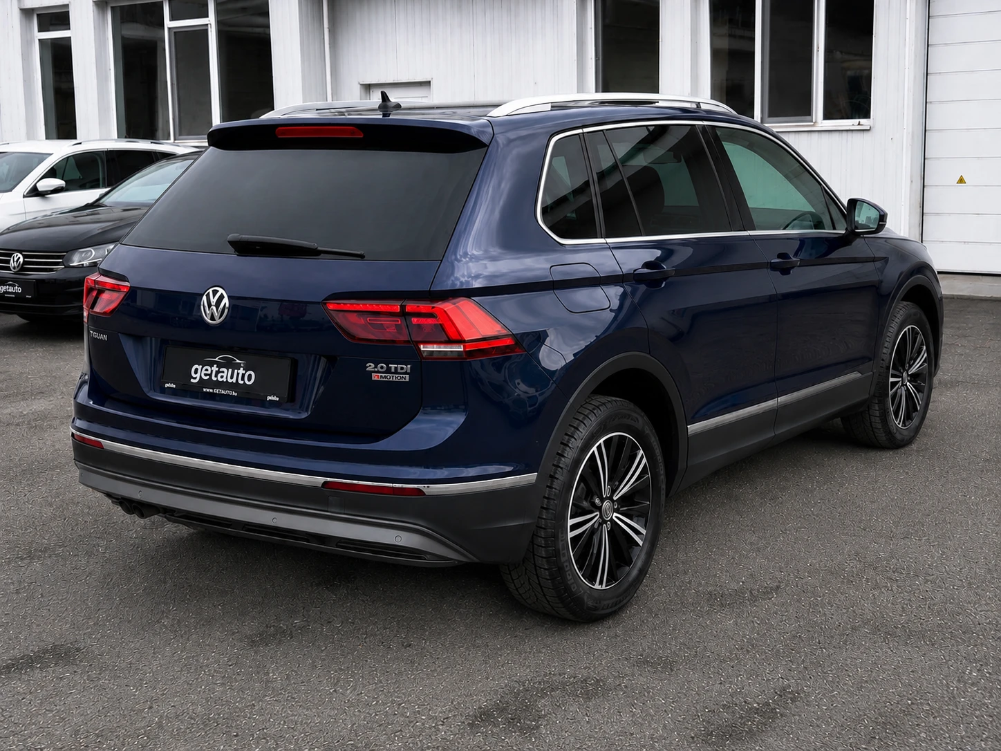 VW Tiguan 2.0 TDI-4Motion-DSG-Дигитално табло-Keyless-Камера, снимка 6 - Автомобили и джипове - 54661770