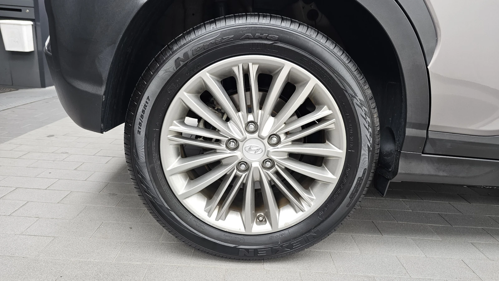 Hyundai Kona 1.6T Modern pop* ПОДГРЕВ ВОЛАН* КРАЙНА ЦЕНА, снимка 5 - Автомобили и джипове - 55318952
