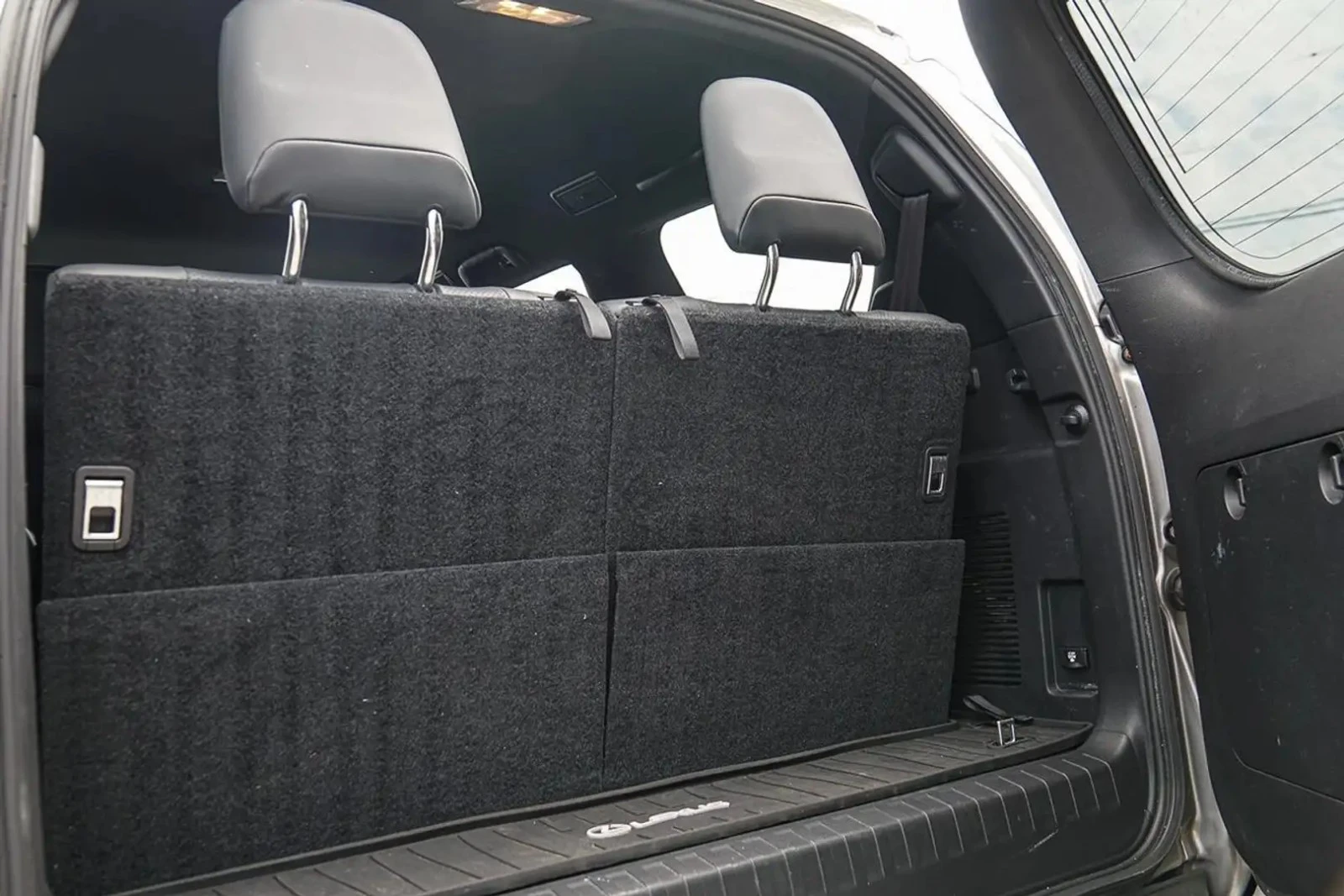 Lexus GX AWD* 7 МЕСТА* DISTRO* ОДБУХ, снимка 16 - Автомобили и джипове - 55478982