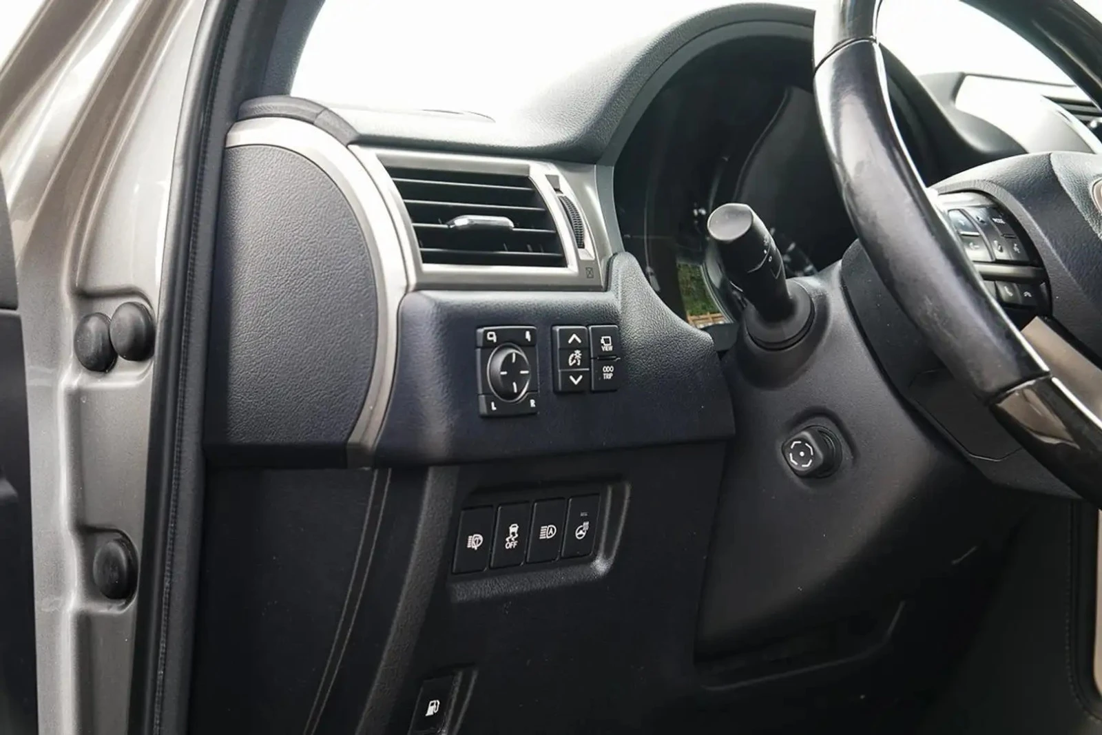 Lexus GX AWD* 7 МЕСТА* DISTRO* ОДБУХ, снимка 9 - Автомобили и джипове - 55478982