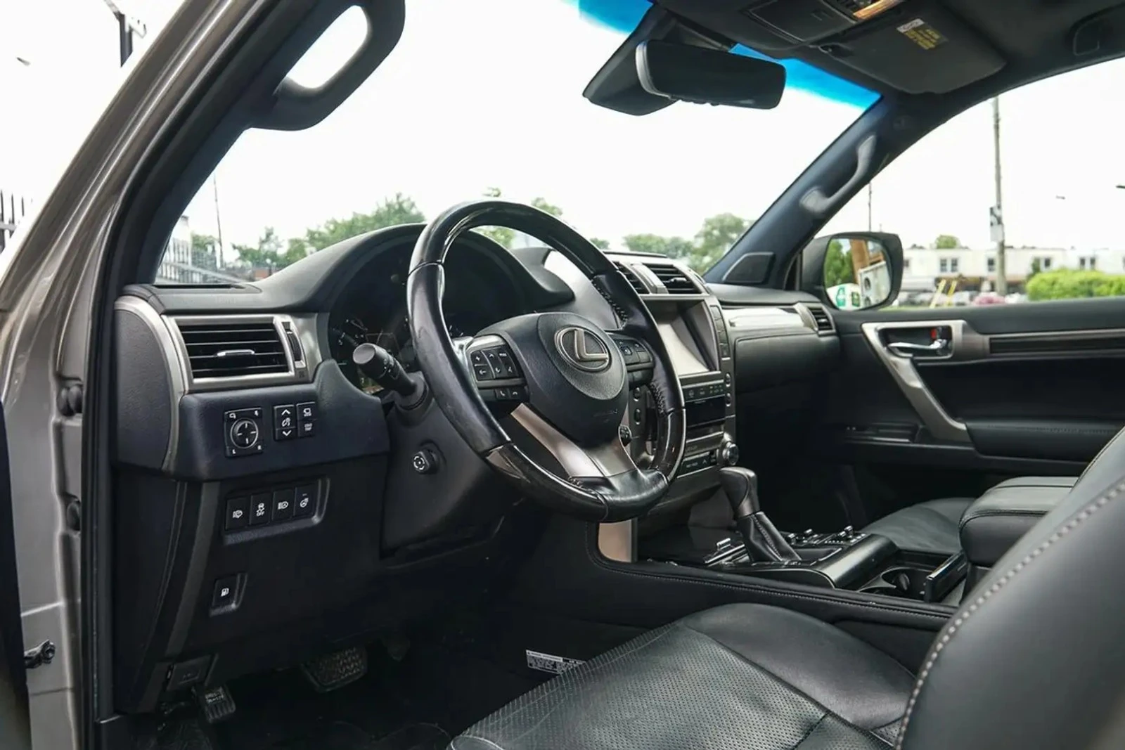 Lexus GX AWD* 7 МЕСТА* DISTRO* ОДБУХ, снимка 6 - Автомобили и джипове - 55478982