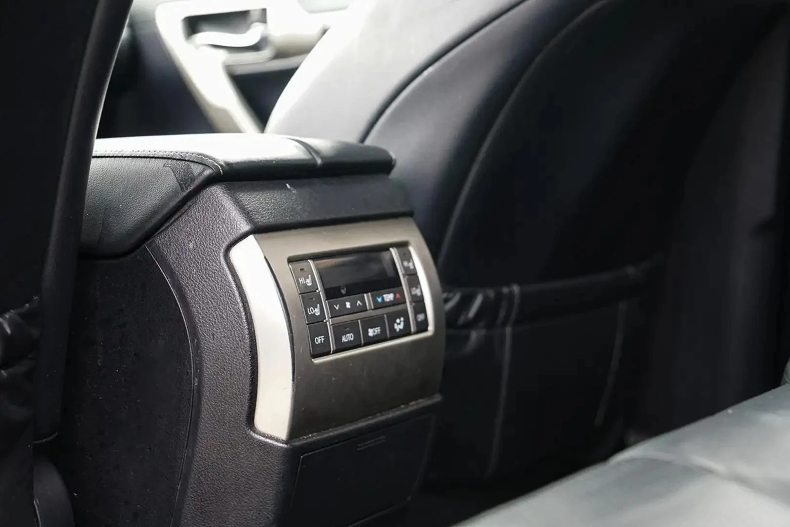 Lexus GX AWD* 7 МЕСТА* DISTRO* ОДБУХ, снимка 13 - Автомобили и джипове - 55478982