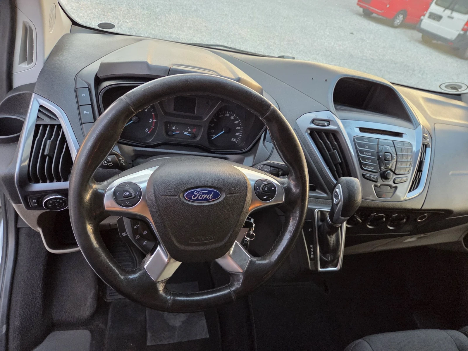 Ford Transit Custom TOURNEO, 9местен, АВТОМАТ, Климатик - изображение 8
