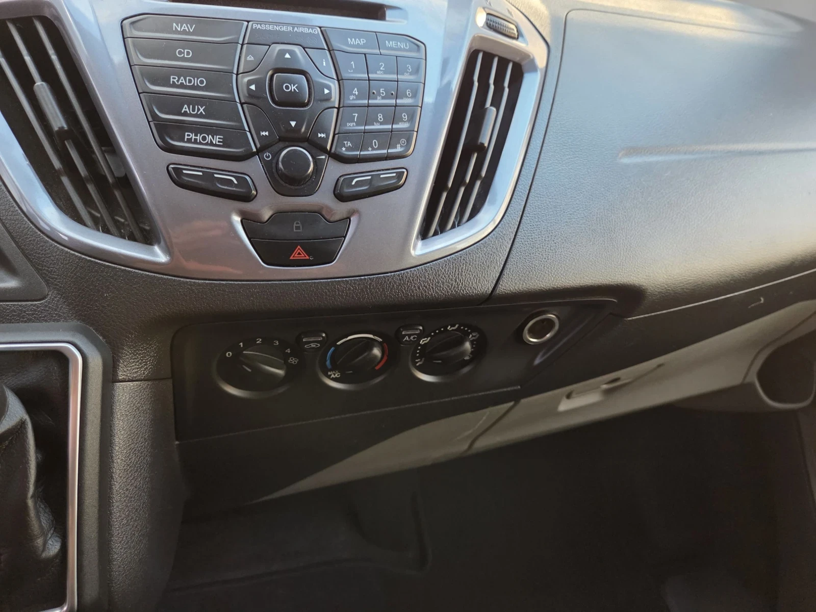 Ford Transit Custom TOURNEO, 9местен, АВТОМАТ, Климатик - изображение 10