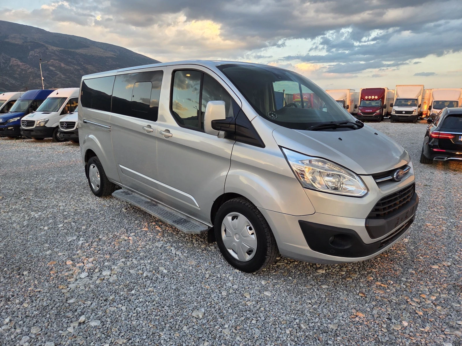 Ford Transit Custom TOURNEO, 9местен, АВТОМАТ, Климатик - изображение 5