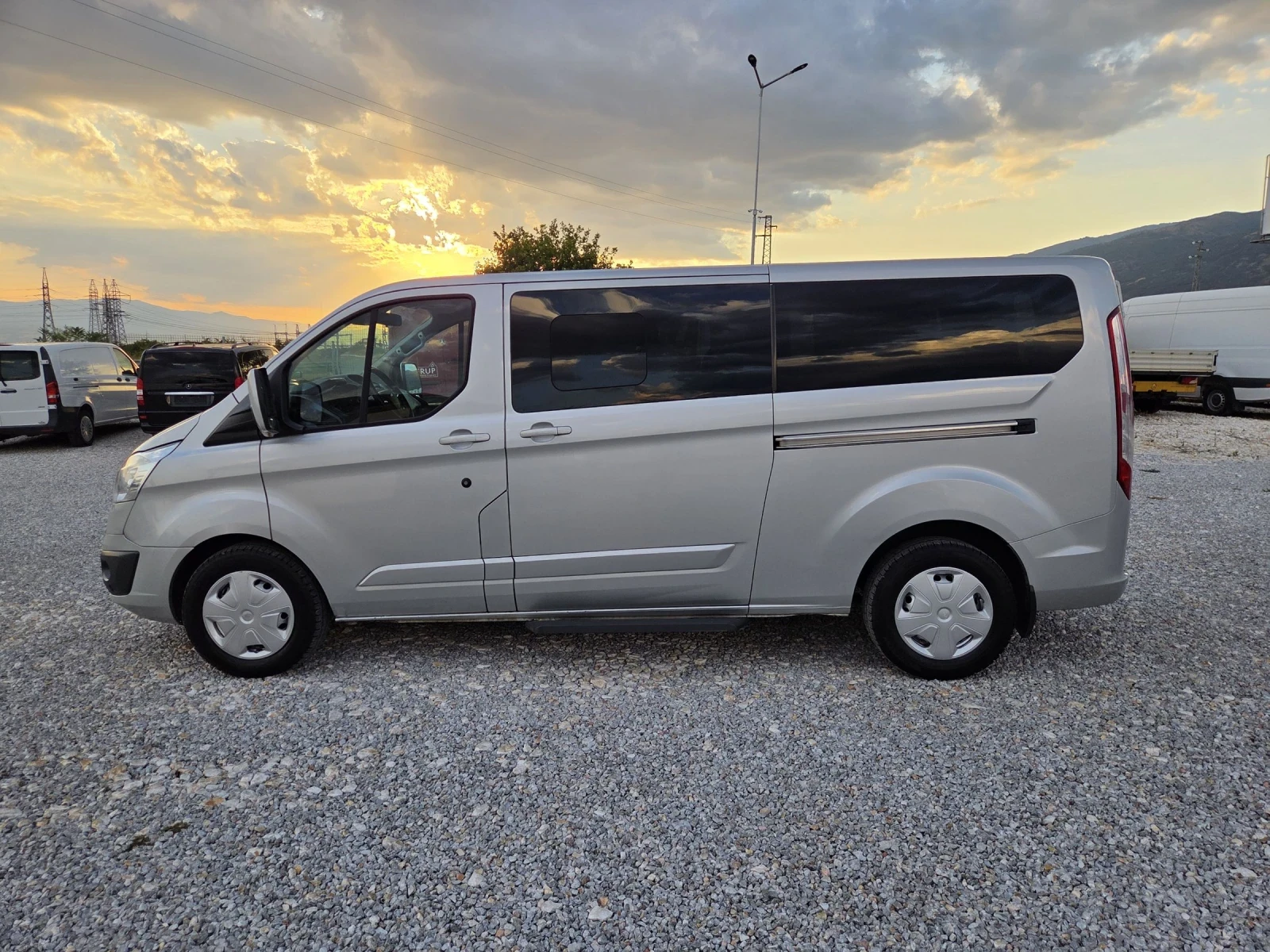 Ford Transit Custom TOURNEO, 9местен, АВТОМАТ, Климатик - изображение 2