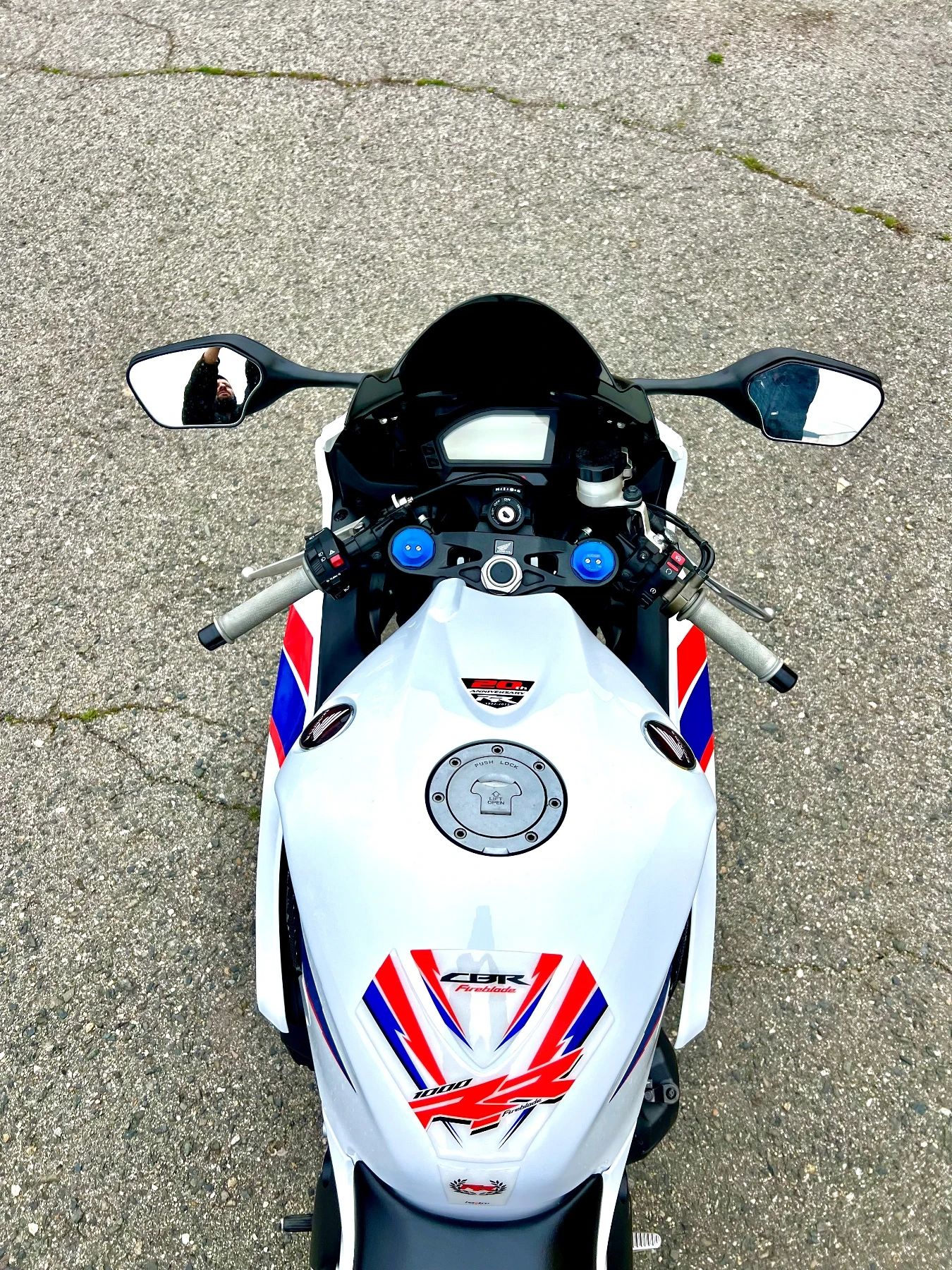 Honda Cbr 1000RR Fireblade ABS, снимка 9 - Мотоциклети и мототехника - 54182501