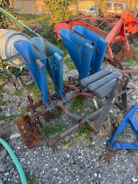 Сеялка Друга марка Сеялка за лук и чесън, снимка 1