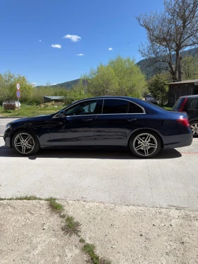 Mercedes-Benz E 220  4 MATIC -Спорт Пакет, снимка 11