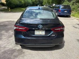 Toyota Camry * Hybrid * CARFAX * ОПЦИЯ ЗА ФИНАНСИРАНЕ, снимка 4