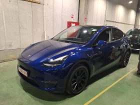 ������ Tesla Model Y