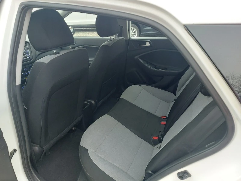 Hyundai I20 1.4d, снимка 9 - Автомобили и джипове - 39832255