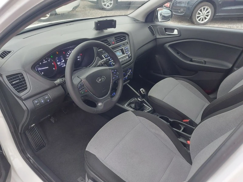 Hyundai I20 1.4d, снимка 7 - Автомобили и джипове - 39832255