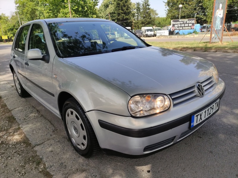 VW Golf 1.6 бензин , снимка 3 - Автомобили и джипове - 46445365