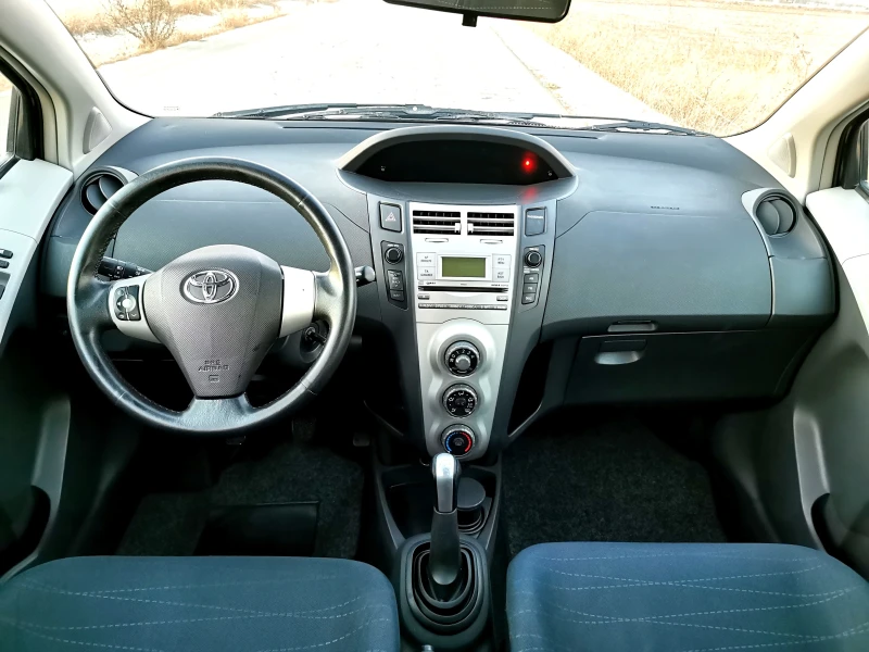 Toyota Yaris 1.4 d4d 90ps, снимка 8 - Автомобили и джипове - 48018388