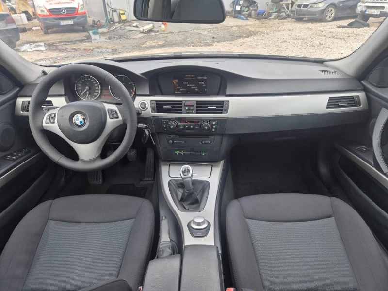 BMW 320, снимка 12 - Автомобили и джипове - 49143432