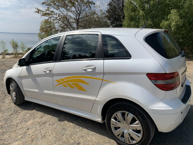 Mercedes-Benz B 180, снимка 3 - Автомобили и джипове - 51919450