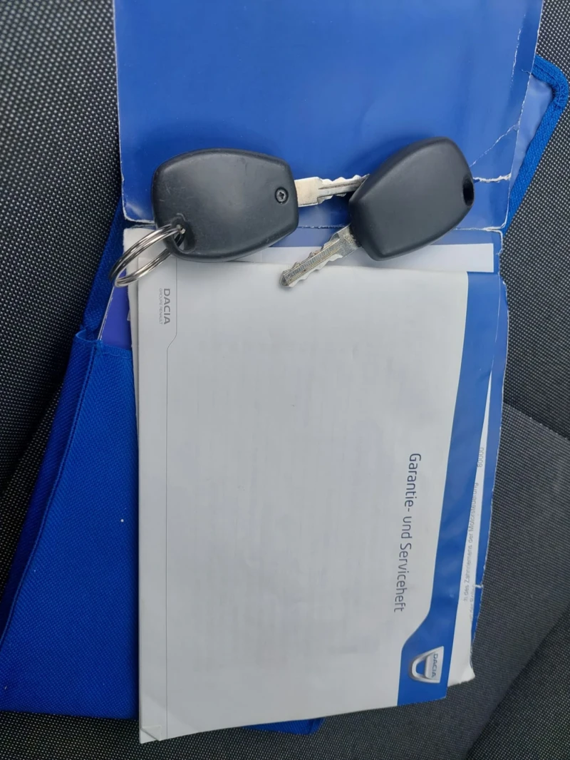 Dacia Logan 1.6I  6+ 1 127000km. НОВА, снимка 17 - Автомобили и джипове - 52354275